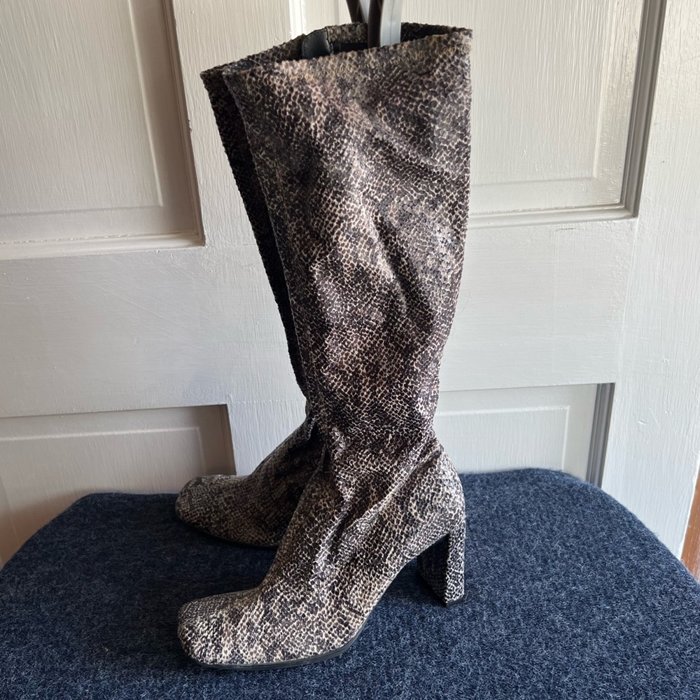 Chinese Laundry Faux-Snakeskin Boots Size 8.5